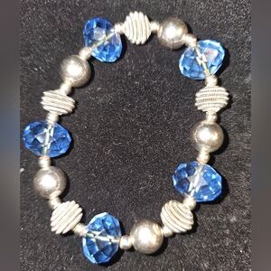 Light Blue Glass And Silver Tone Stretch Bracelet